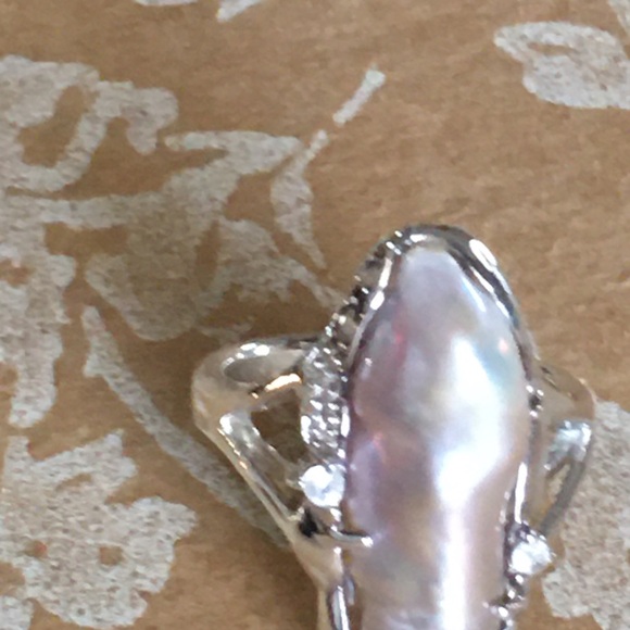 SALE Elegant Sterling Silver Pale Pinkish Cream Baroque Pearl Ring - Picture 4 of 11